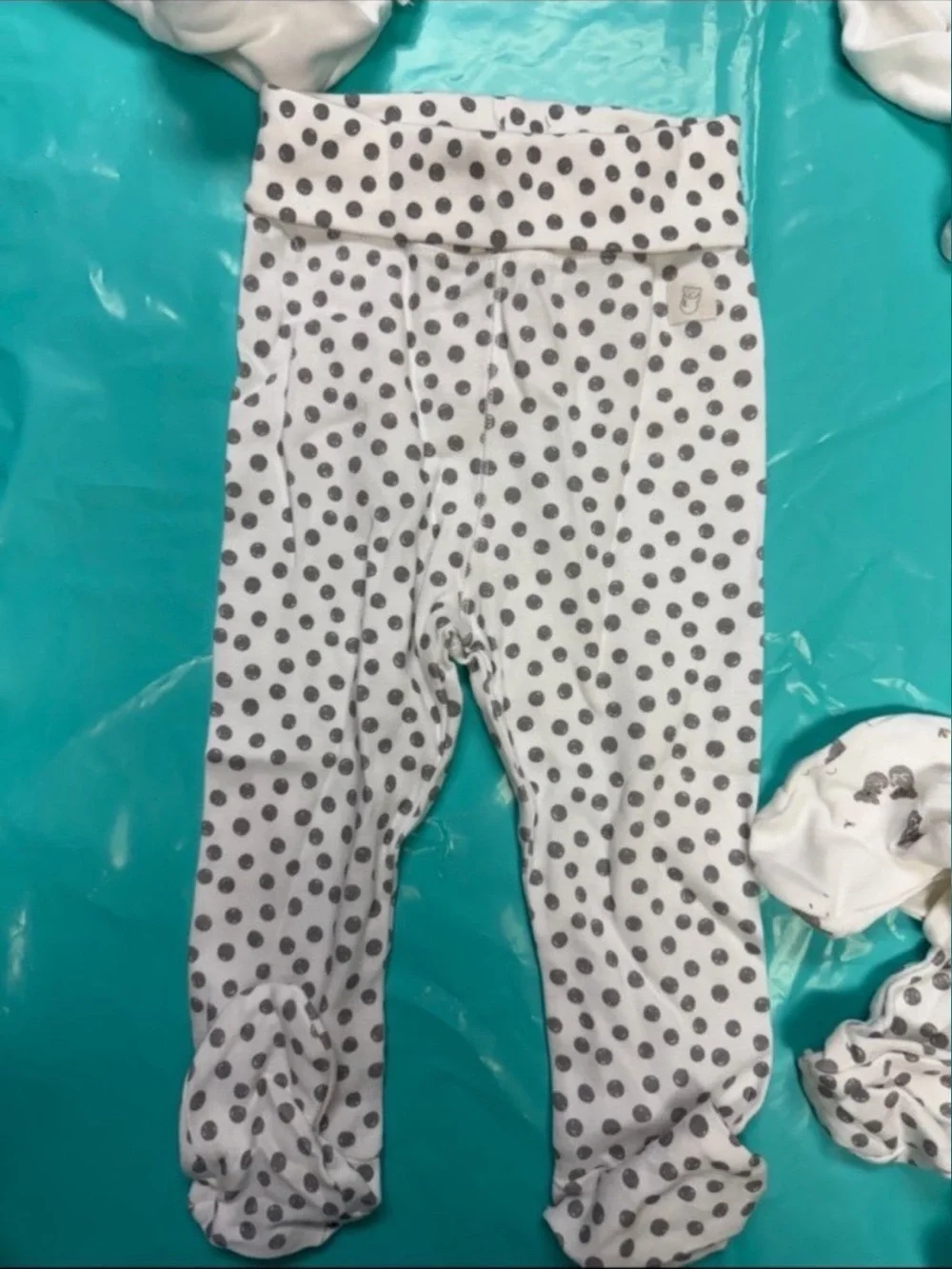 NWT GIFT 9m H&M White & Gray Baby boy girl Set with Animals 9 pc